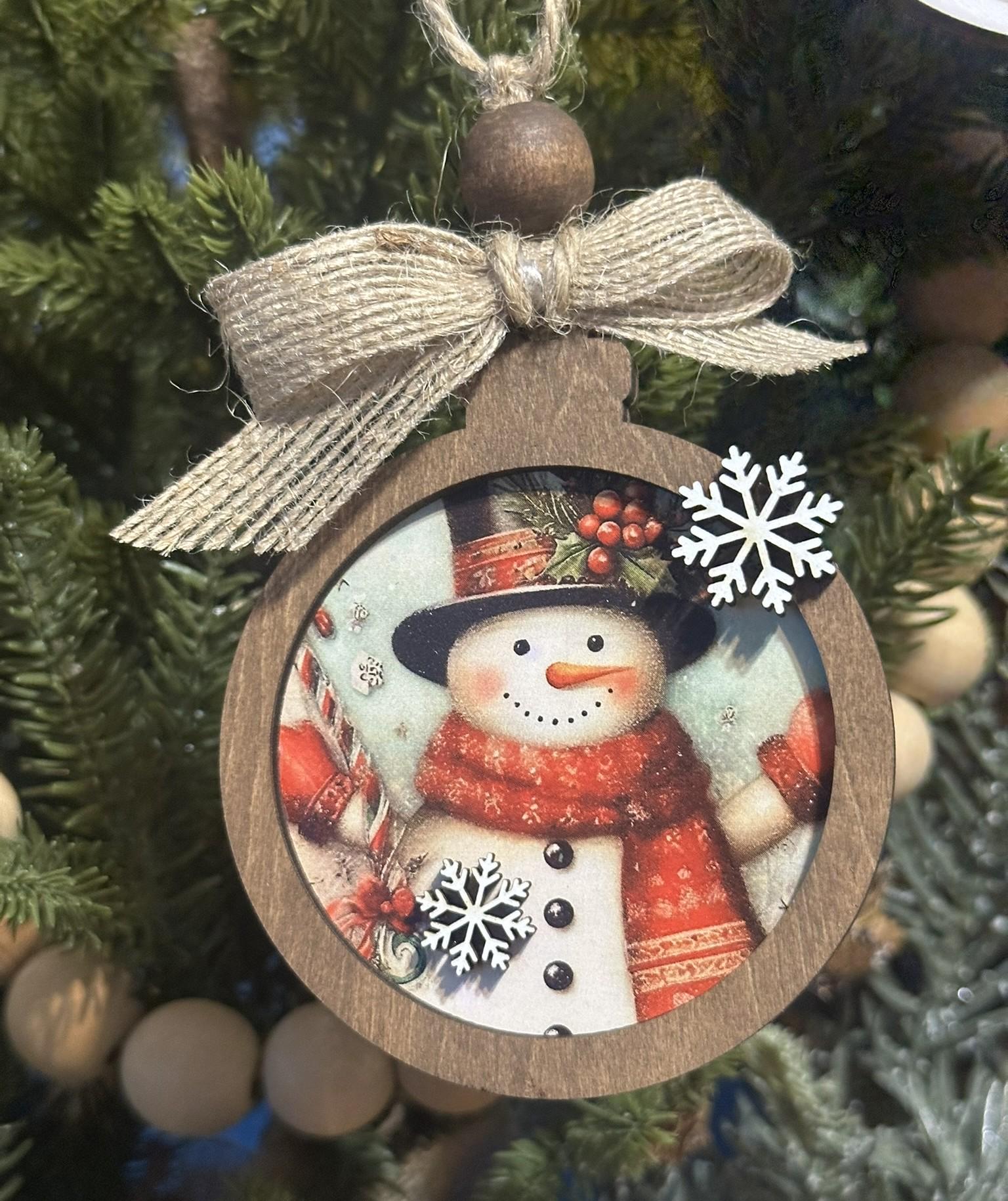 Rustic Snowman Christmas Ornaments Set, Vintage Wooden Holiday Decorations, Farmhouse Winter Tree Décor, Handmade Christmas Baubles