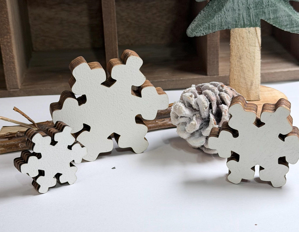 White Wood Snowflake Set of 7, Chunky Layered Snowflake Shelf Sitters, Farmhouse Winter Tiered Tray Decor, Rustic Christmas Mantel